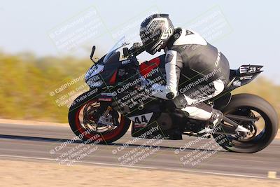 media/Nov-06-2023-Moto Forza (Mon) [[ce023d0744]]/3-Intermediate Group/Session 5 (Turn 9)/